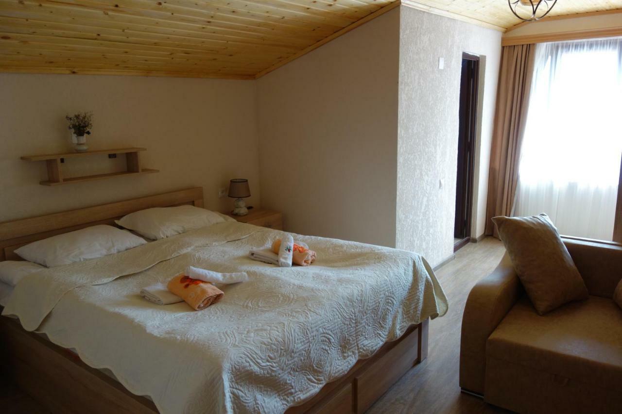 Guest House 26 Mestia Exterior foto